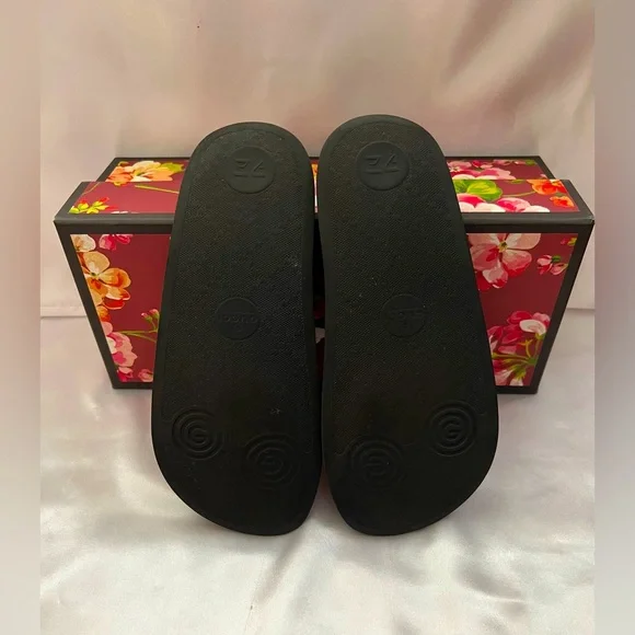 EUC Gucci Slides - Pursuit Slide Sandal (Women) - Picture 8 of 14